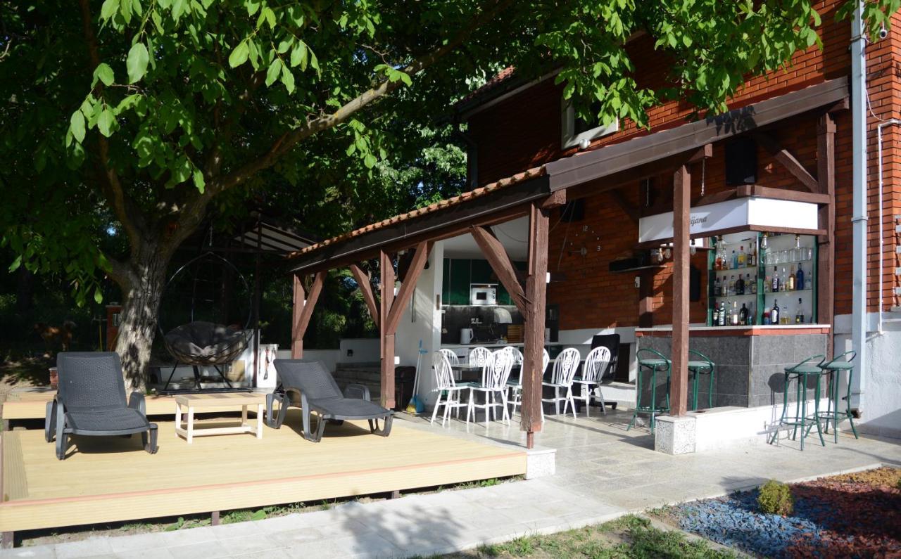 Villa Dijana - Pool, Spa, Outdoor Kitchen Belgrado Buitenkant foto